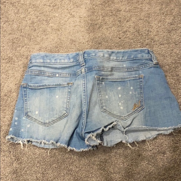 Express Distressed Denim Shorts - Picture 3 of 5
